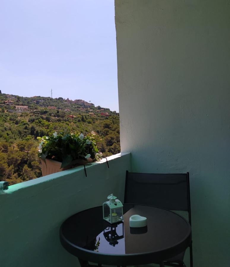 Ca' Isabella Apartment Vallebona ภายนอก รูปภาพ